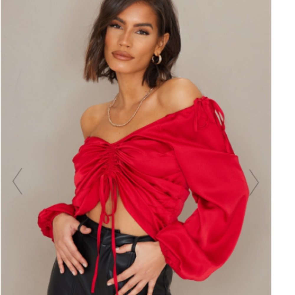 PRETTYLITTLETHING Woman's Crop Top Blouse